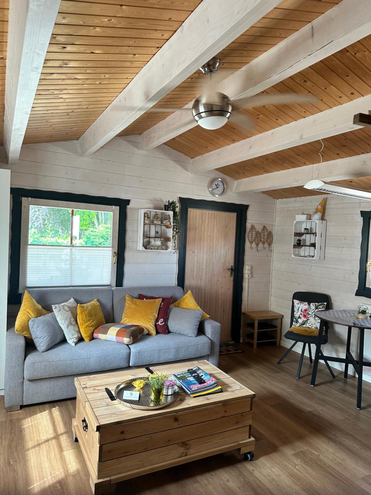 Neu! Ferienhuette Tiny House Villa Schoningen Екстериор снимка